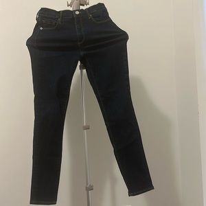 Gap 28R True Skinny jeans
